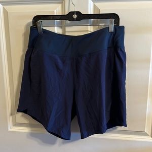 NET Men’s Brooks Chaser 7” Short size large. Navy.